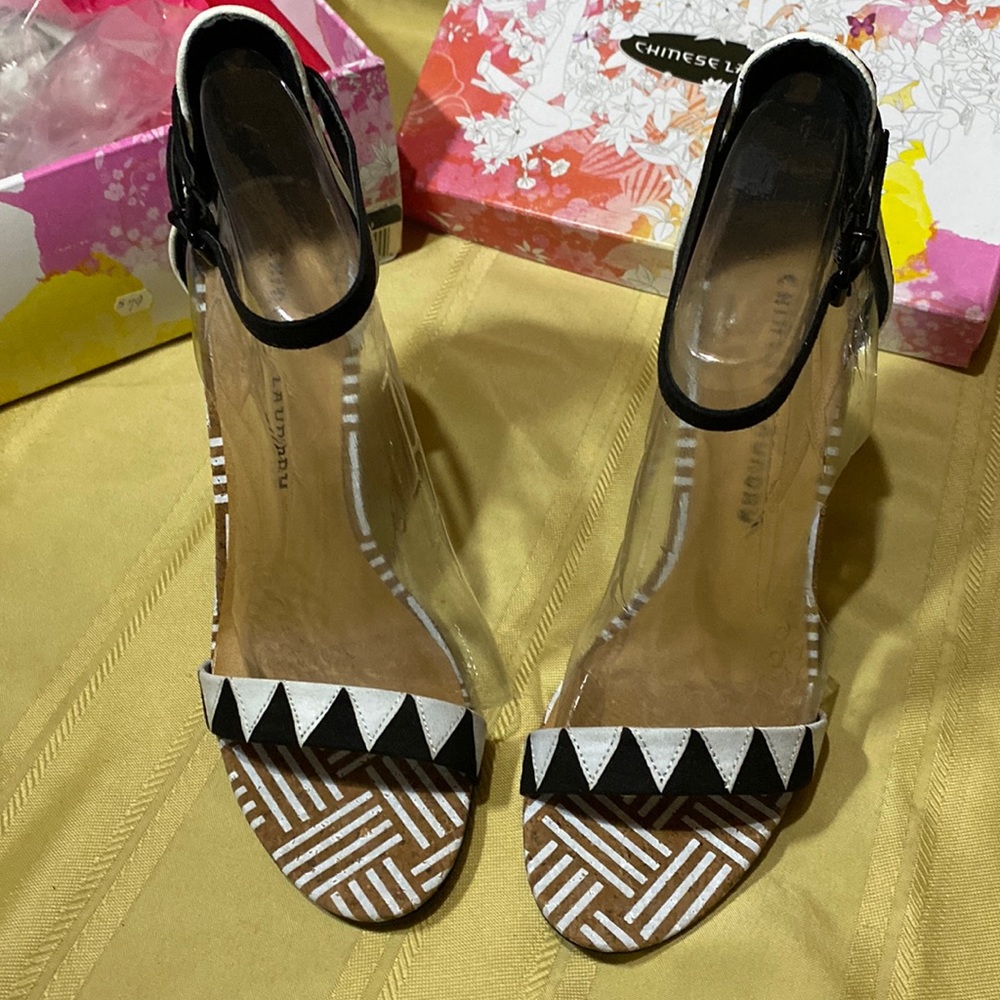 Chinese Laundry La Paz high heel